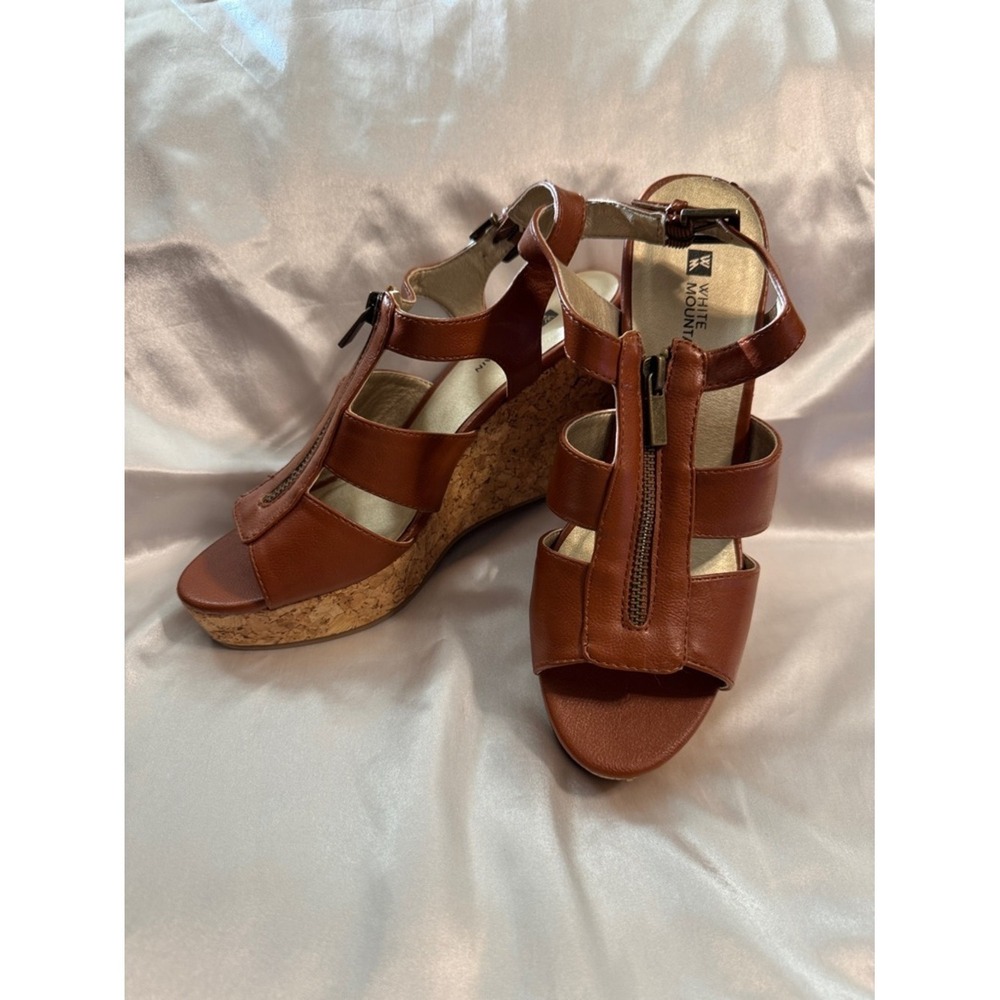 White Mountain Sz 8 Brown Leather Cork Wedge Sandals with Front Zip